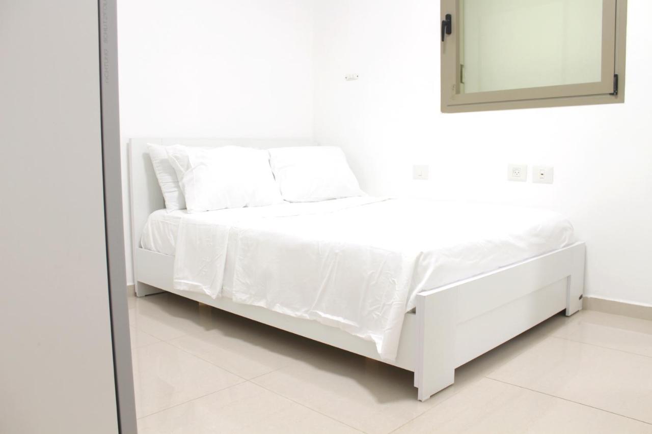 אשקלון Beach Suite Israel- Best View, Gym, Massage Chair, Low Fee For Off-Site Indoor Pool Spa ביץ סוייט ישראל- נוף ים מאלף, כיסא מסאז, חדר כושר, אפשרות לבריכה מקורה, וספא בתשלום ממש מוזל מראה חיצוני תמונה