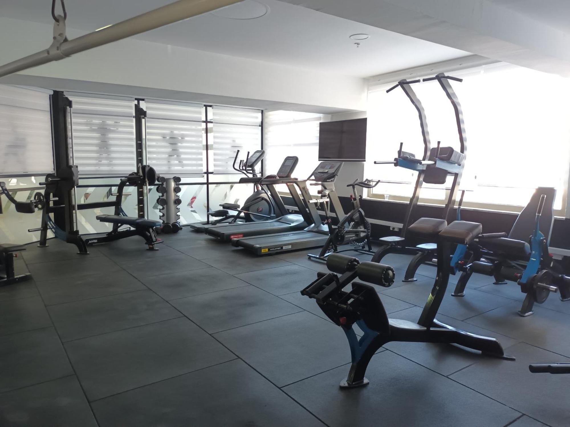 אשקלון Beach Suite Israel- Best View, Gym, Massage Chair, Low Fee For Off-Site Indoor Pool Spa ביץ סוייט ישראל- נוף ים מאלף, כיסא מסאז, חדר כושר, אפשרות לבריכה מקורה, וספא בתשלום ממש מוזל מראה חיצוני תמונה